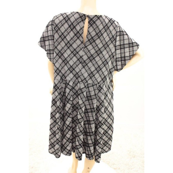 Torrid Gray Black Diagonal Plaid Skater Dress Size 5 5X Stretch Knit Fit Flare - Picture 3 of 9